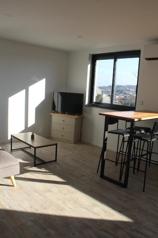 Immeuble Renove Au Centre D'Auch. Apartment Ngoại thất bức ảnh